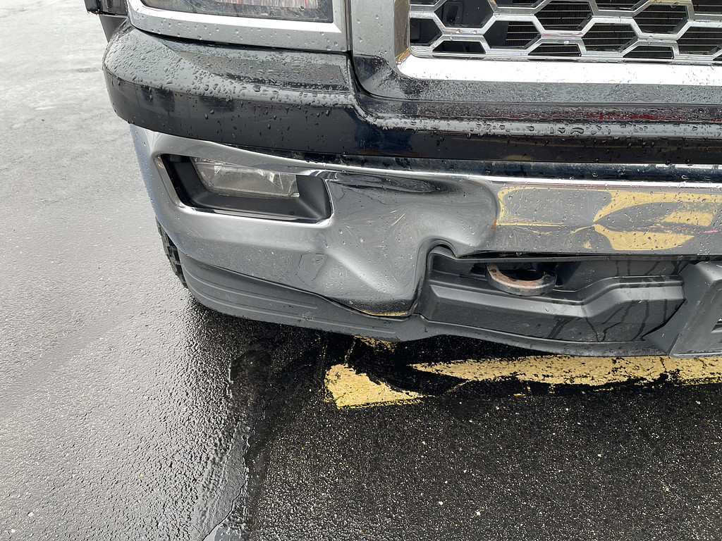 2014 Chevrolet Silverado LT Located at Dave's GreenLight Auto Sales slide-image