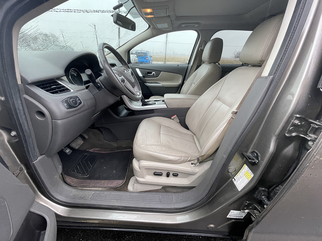2012 Ford EDGE Located at Dave's GreenLight Auto Sales light-box-slides