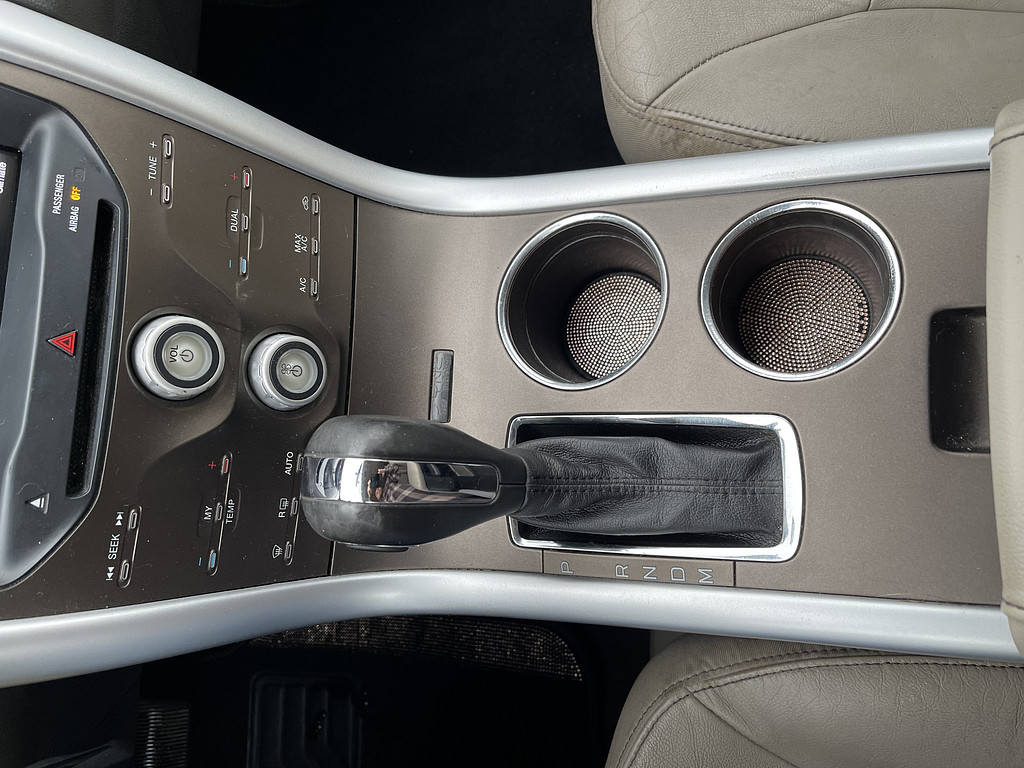 2012 Ford EDGE Located at Dave's GreenLight Auto Sales light-box-slides