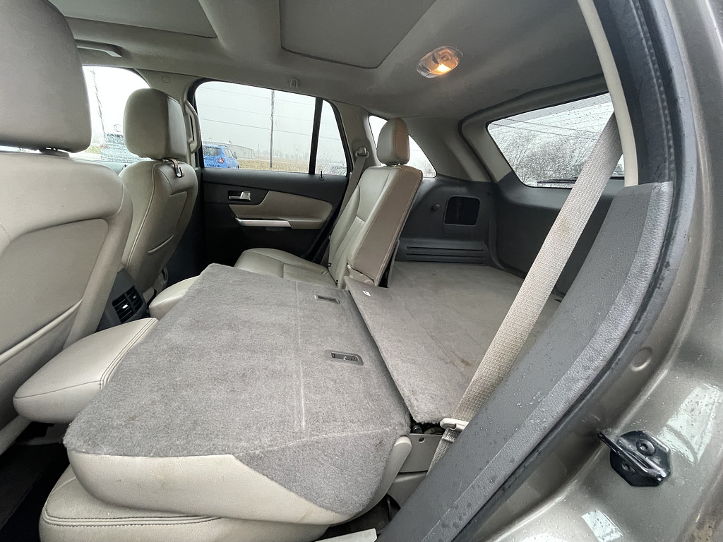 2012 Ford EDGE Located at Dave's GreenLight Auto Sales light-box-slides