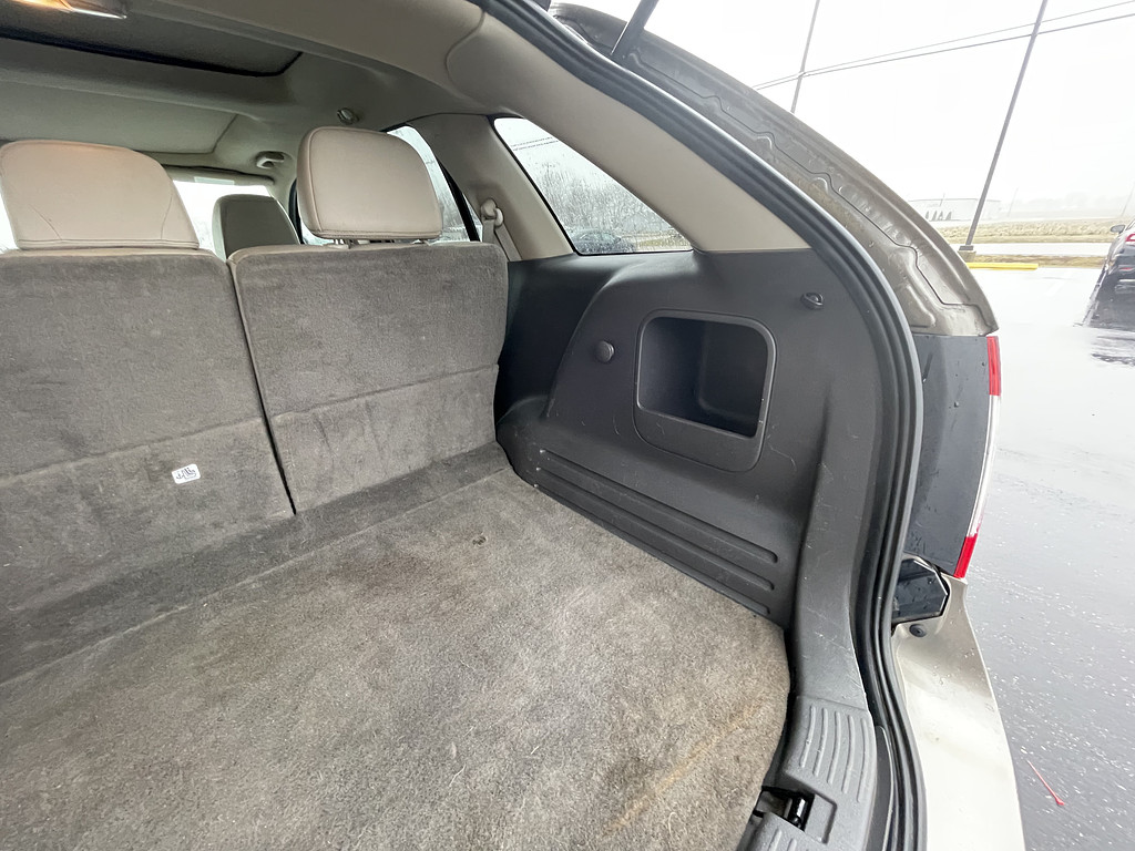 2012 Ford EDGE Located at Dave's GreenLight Auto Sales slide-image