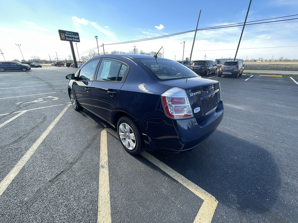 2009 Nissan SENTRA Located at Dave's GreenLight Auto Sales light-box-slides