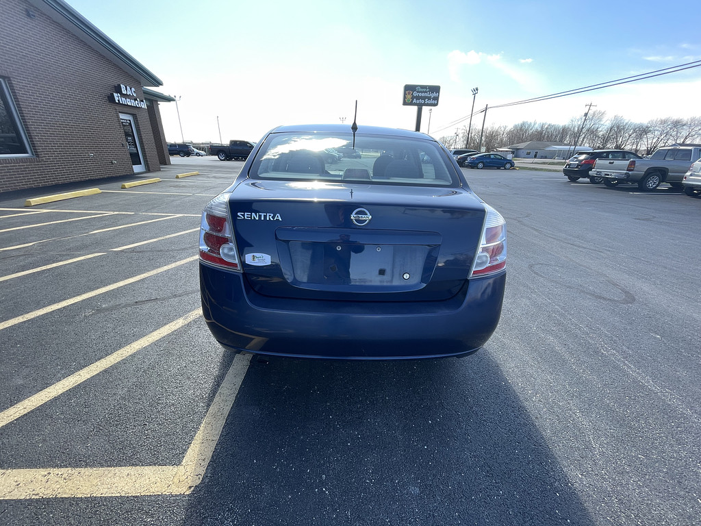 2009 Nissan SENTRA Located at Dave's GreenLight Auto Sales light-box-slides