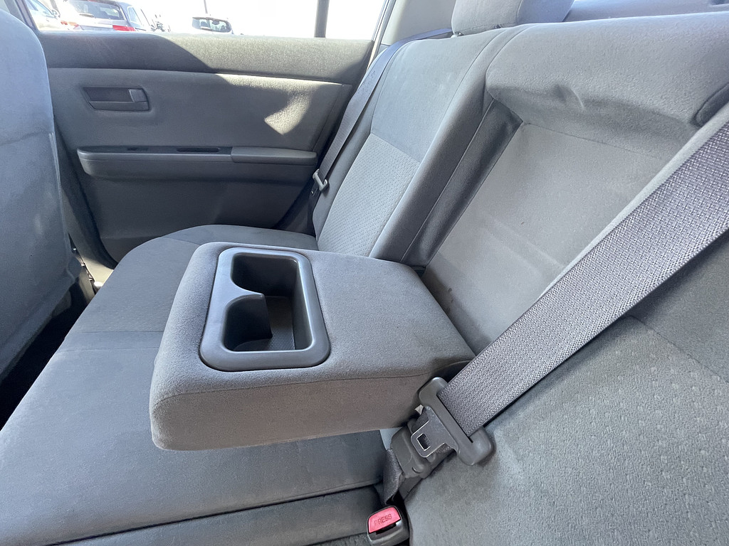 2009 Nissan SENTRA Located at Dave's GreenLight Auto Sales light-box-slides