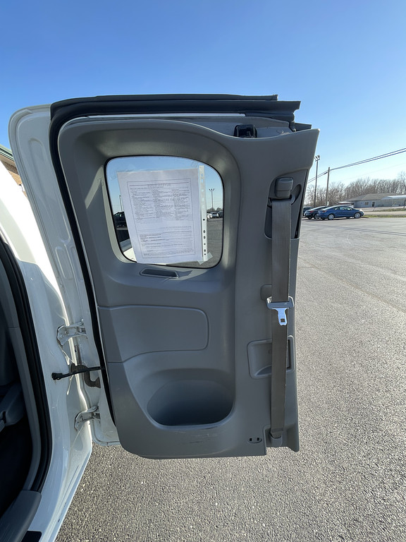 2015 Toyota Tacoma BASE Located at Dave's GreenLight Auto Sales slide-image