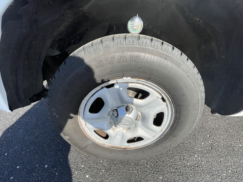 2015 Toyota Tacoma BASE Located at Dave's GreenLight Auto Sales slide-image