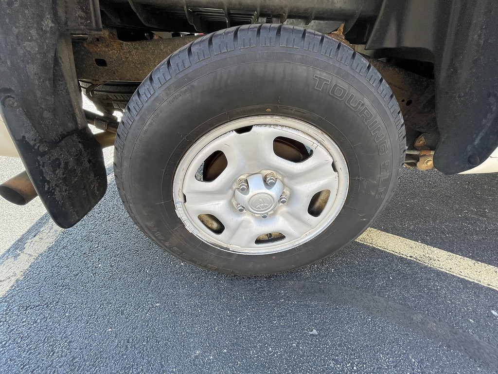 2015 Toyota Tacoma BASE Located at Dave's GreenLight Auto Sales light-box-slides