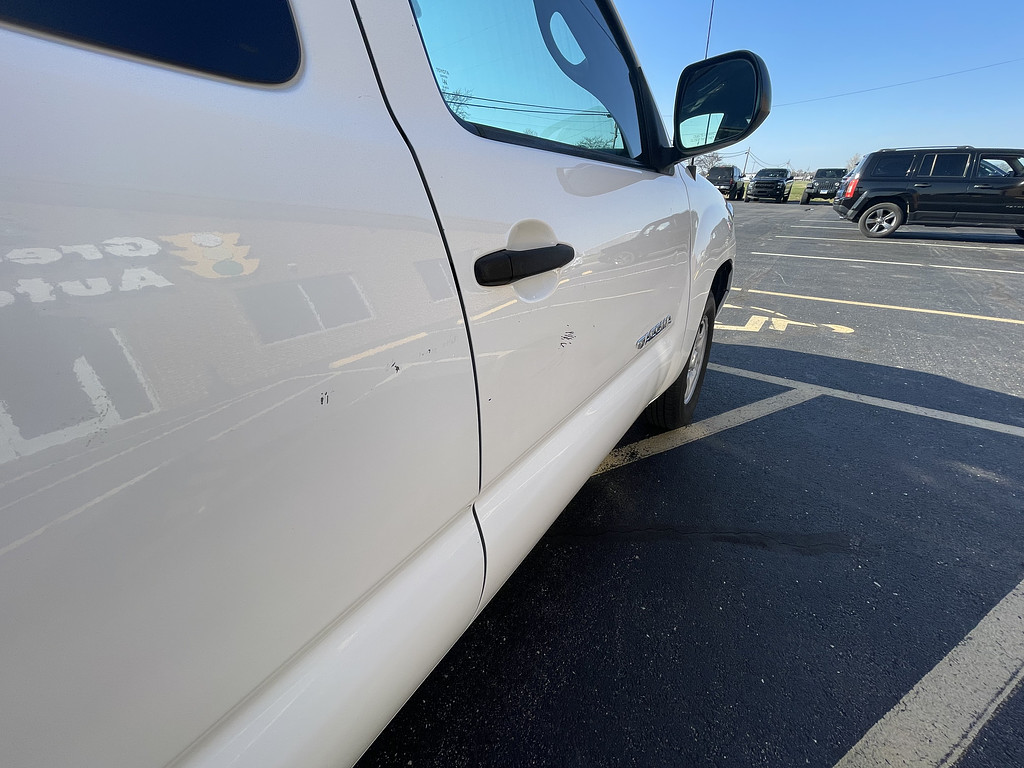 2015 Toyota Tacoma BASE Located at Dave's GreenLight Auto Sales slide-image