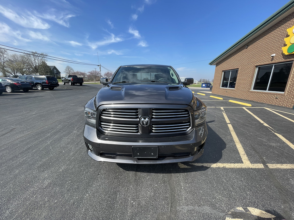 2014 RAM 1500 SPORT Located at Dave's GreenLight Auto Sales light-box-slides