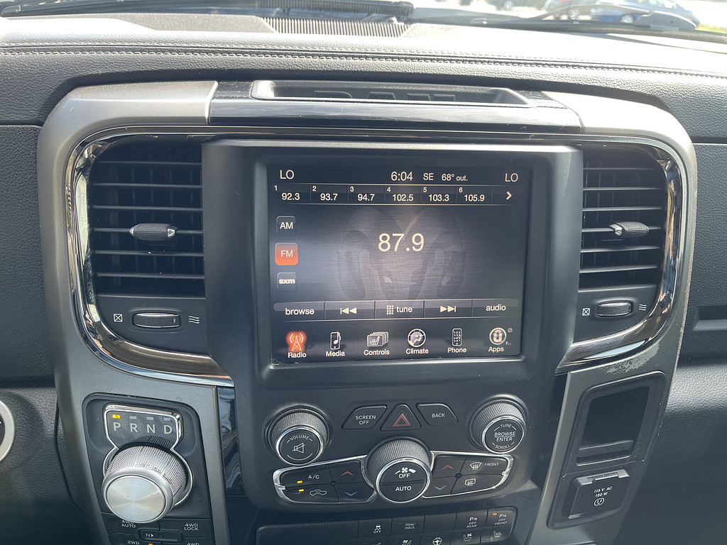 2014 RAM 1500 SPORT Located at Dave's GreenLight Auto Sales light-box-slides