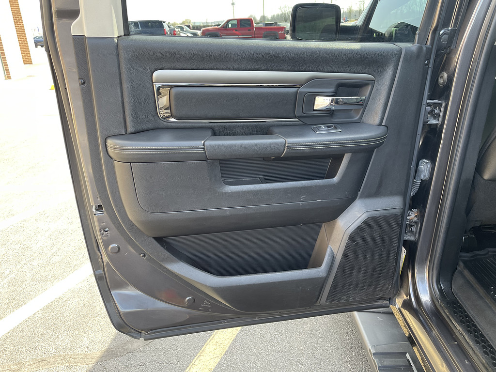 2014 RAM 1500 SPORT Located at Dave's GreenLight Auto Sales slide-image