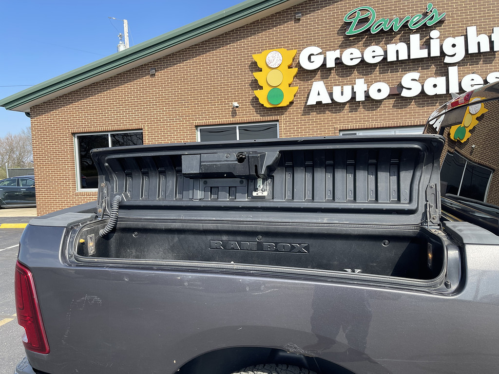2014 RAM 1500 SPORT Located at Dave's GreenLight Auto Sales light-box-slides