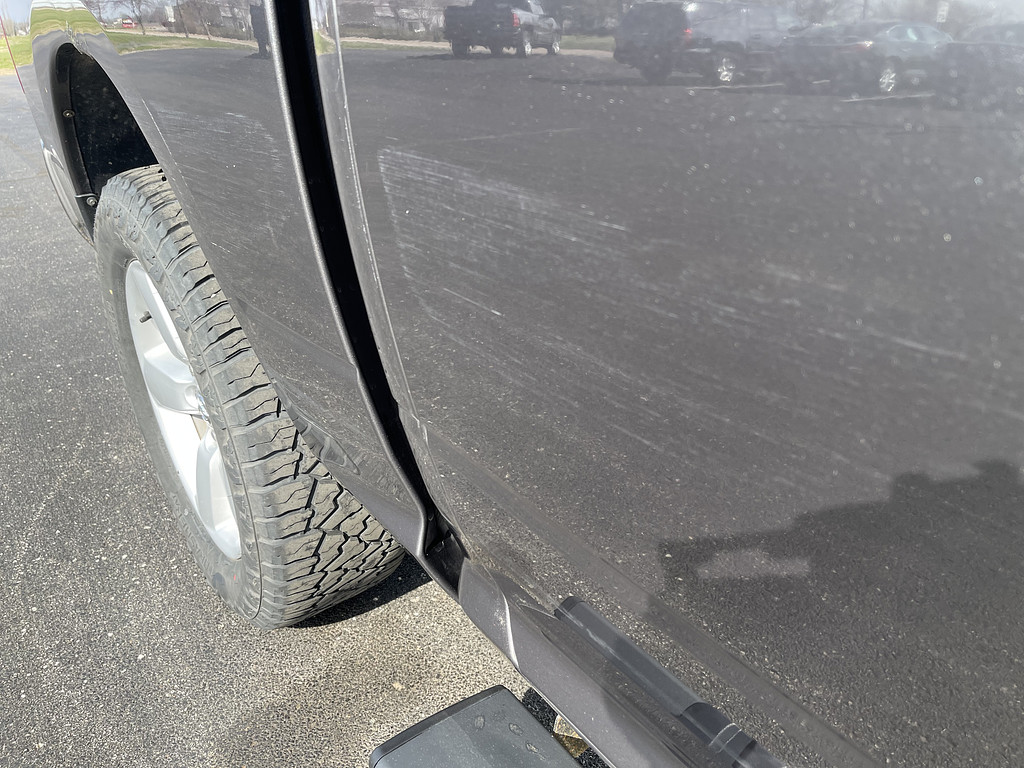 2014 RAM 1500 SPORT Located at Dave's GreenLight Auto Sales light-box-slides