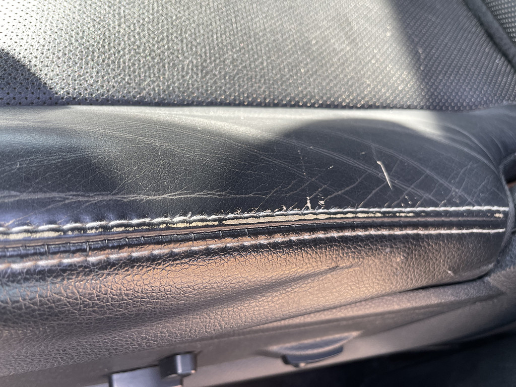 2014 RAM 1500 SPORT Located at Dave's GreenLight Auto Sales light-box-slides