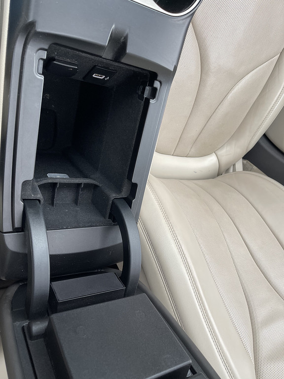 2019 Lincoln NAUTILUS RESERVE Located at Dave's GreenLight Auto Sales light-box-slides