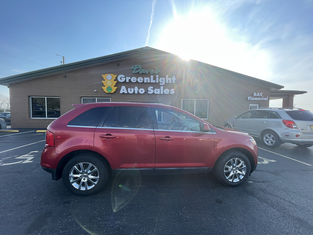 2011 Ford EDGE Located at Dave's GreenLight Auto Sales light-box-slides