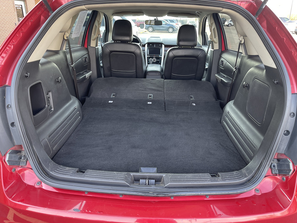 2011 Ford EDGE Located at Dave's GreenLight Auto Sales light-box-slides