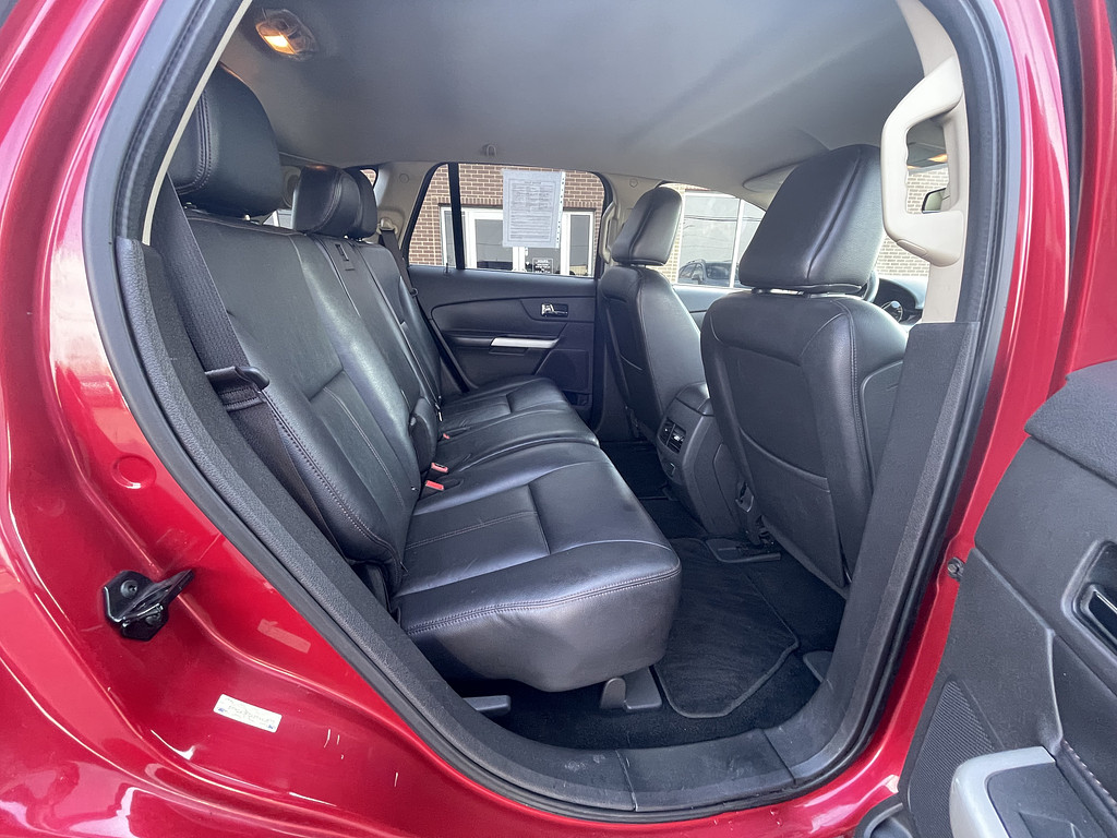 2011 Ford EDGE Located at Dave's GreenLight Auto Sales light-box-slides