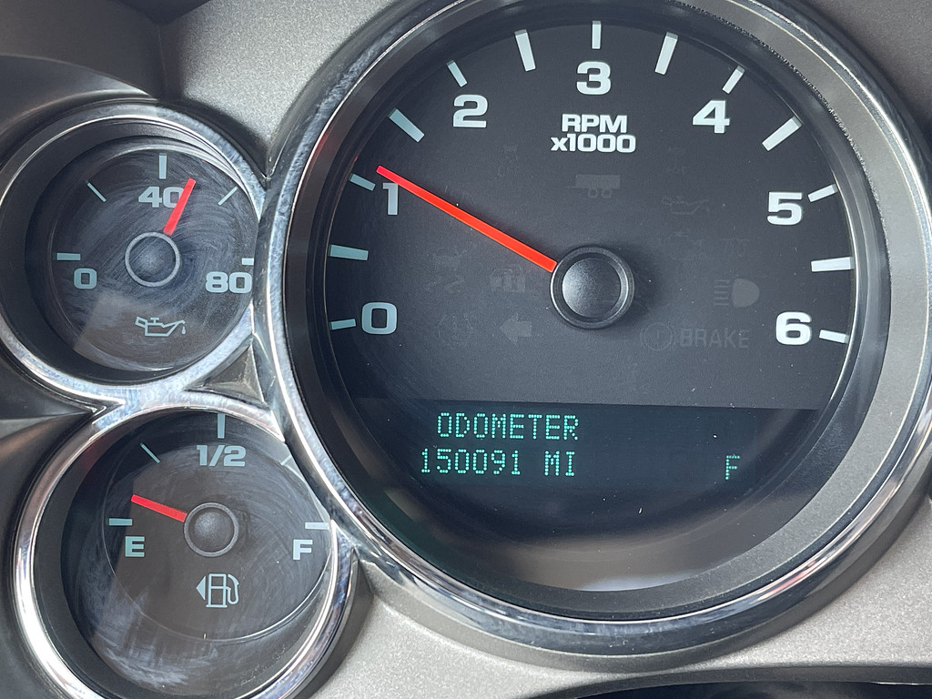 2012 Chevrolet Silverado LT Located at Dave's GreenLight Auto Sales slide-image