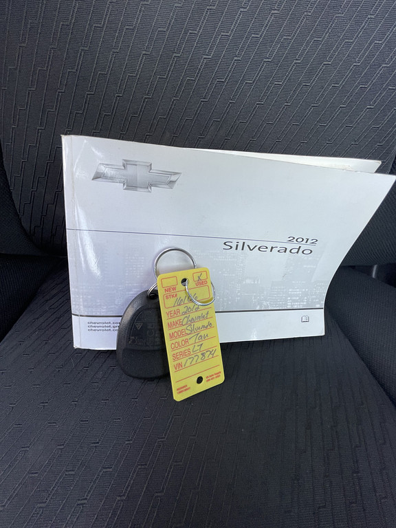 2012 Chevrolet Silverado LT Located at Dave's GreenLight Auto Sales light-box-slides