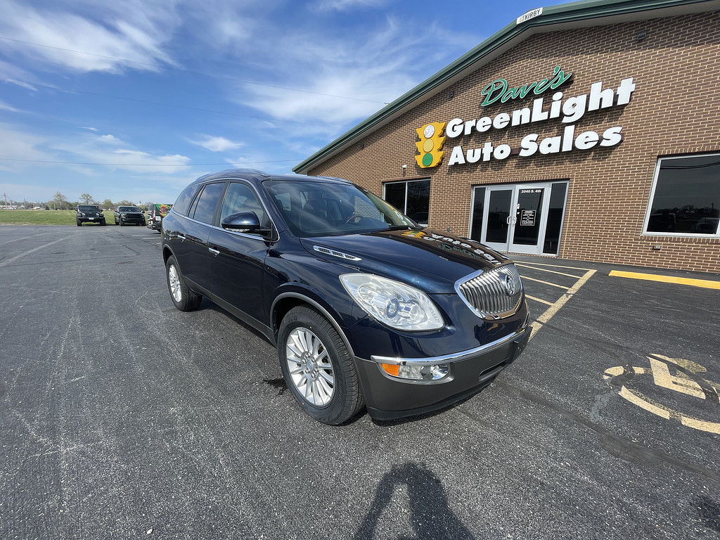2012 Buick ENCLAVE LEATHER Located at Dave's GreenLight Auto Sales light-box-slides