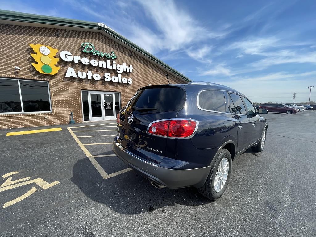 2012 Buick ENCLAVE LEATHER Located at Dave's GreenLight Auto Sales light-box-slides