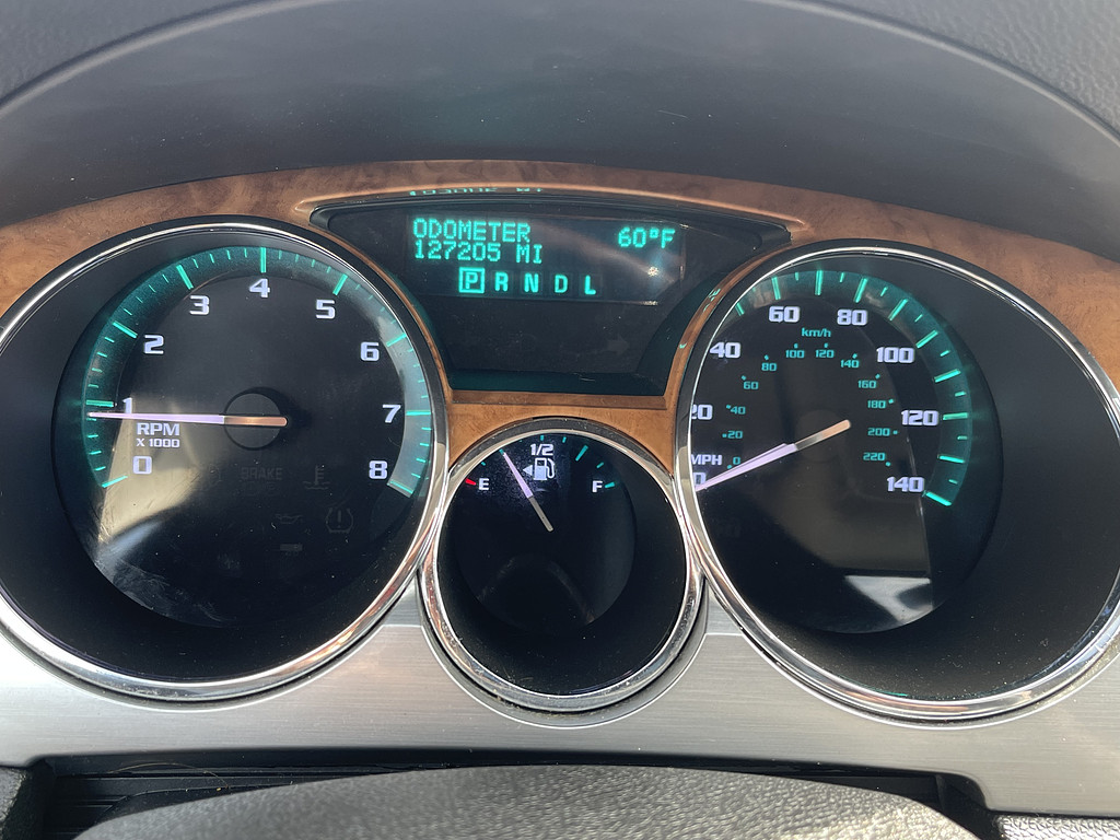 2012 Buick ENCLAVE LEATHER Located at Dave's GreenLight Auto Sales light-box-slides