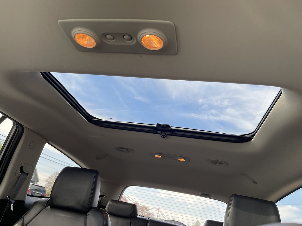 2012 Buick ENCLAVE LEATHER Located at Dave's GreenLight Auto Sales light-box-slides