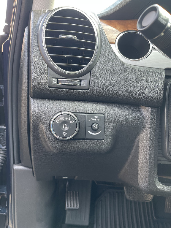 2012 Buick ENCLAVE LEATHER Located at Dave's GreenLight Auto Sales light-box-slides