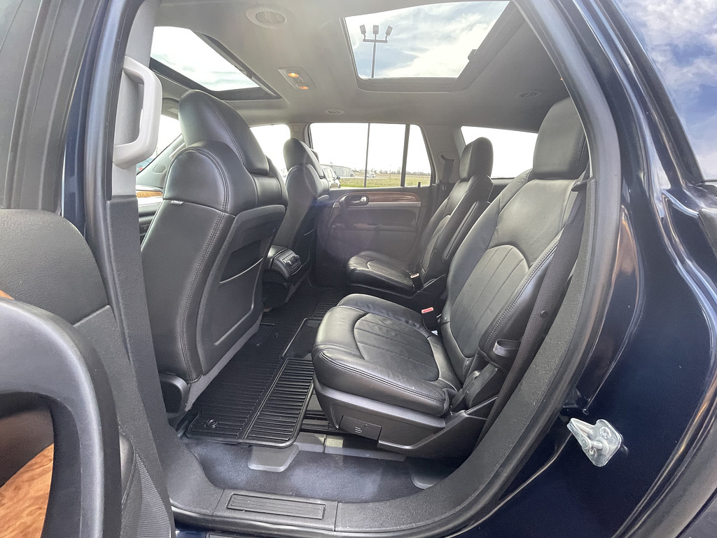 2012 Buick ENCLAVE LEATHER Located at Dave's GreenLight Auto Sales light-box-slides