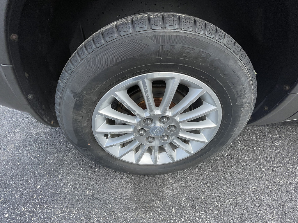 2012 Buick ENCLAVE LEATHER Located at Dave's GreenLight Auto Sales light-box-slides