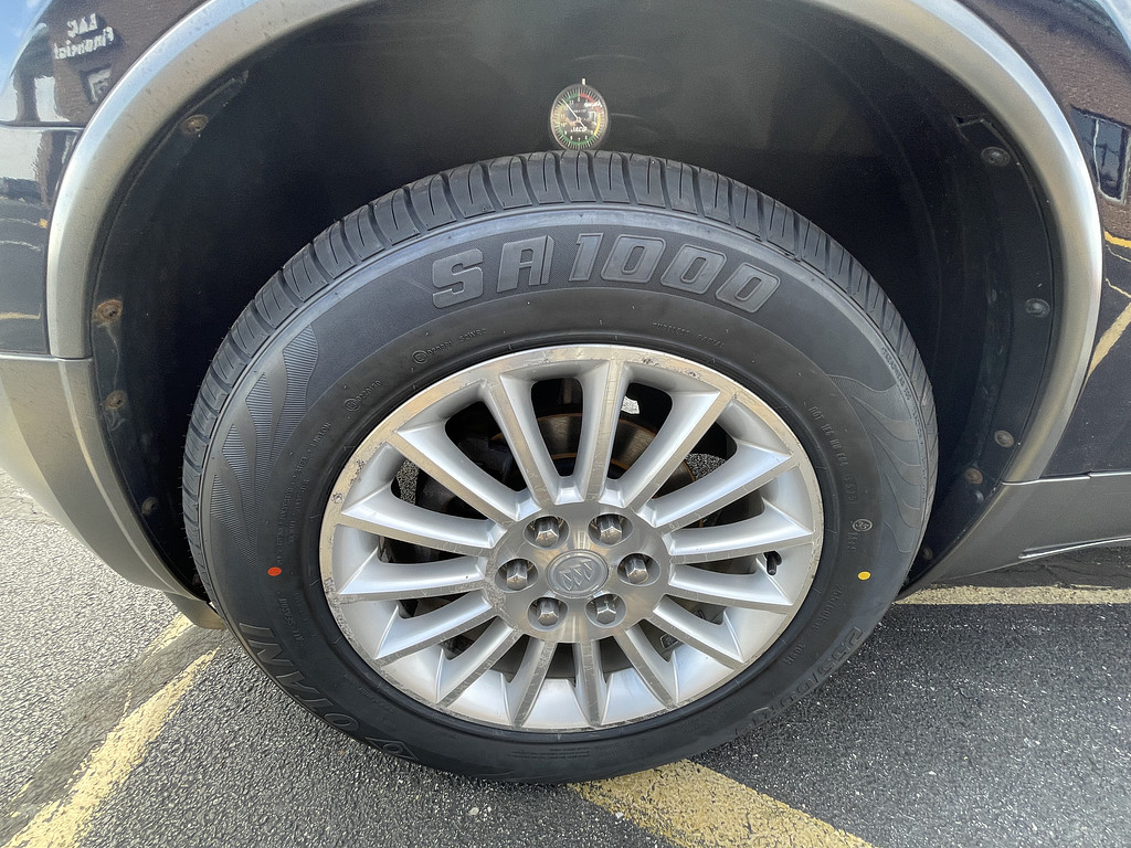 2012 Buick ENCLAVE LEATHER Located at Dave's GreenLight Auto Sales light-box-slides