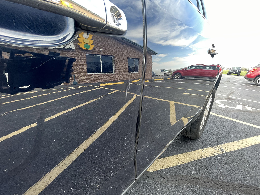 2012 Buick ENCLAVE LEATHER Located at Dave's GreenLight Auto Sales light-box-slides