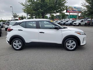 Thumbnail - 2025 Nissan Kicks Play