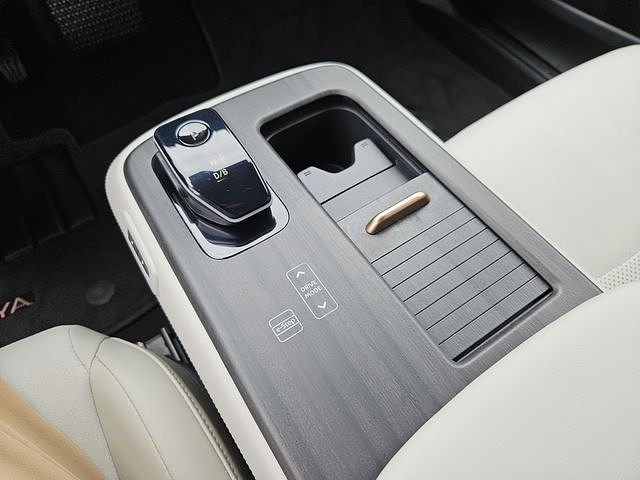slide-image