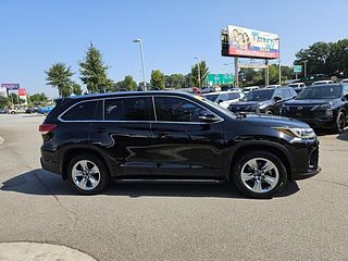 Thumbnail - 2018 Toyota Highlander