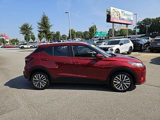 Thumbnail - 2024 Nissan Kicks