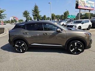 Thumbnail - 2025 Nissan Kicks