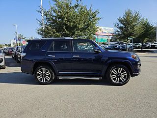 Thumbnail - 2017 Toyota 4Runner