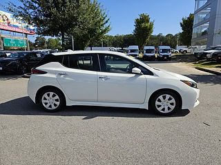 Thumbnail - 2023 Nissan Leaf