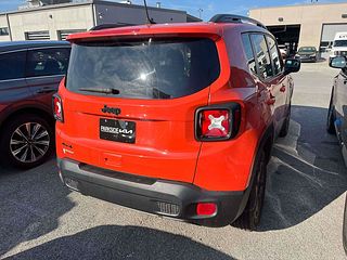 Thumbnail - 2018 Jeep Renegade