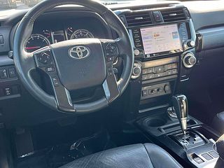 Thumbnail - 2020 Toyota 4Runner