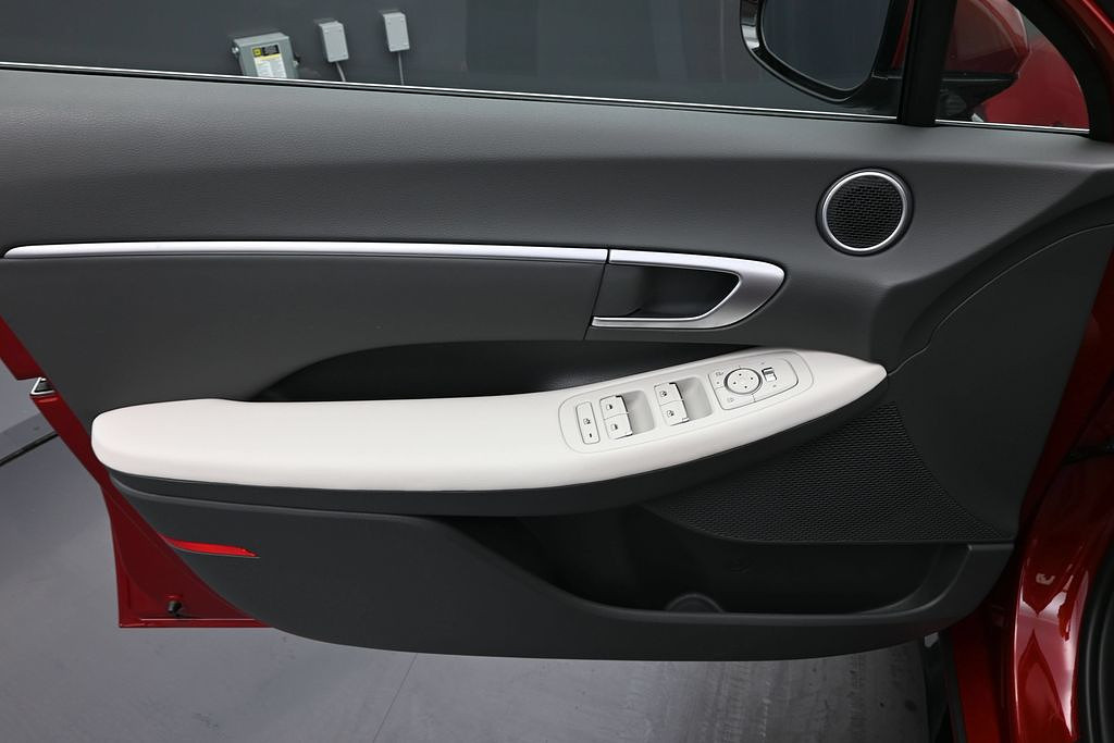 slide-image