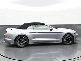 Thumbnail - 2021 Ford Mustang