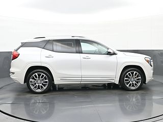 Thumbnail - 2022 GMC Terrain