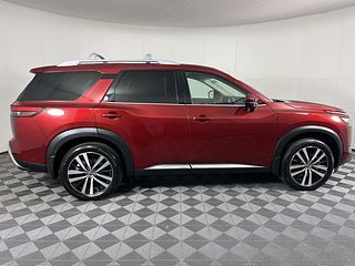 Thumbnail - 2025 Nissan Pathfinder
