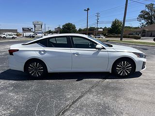 Thumbnail - 2023 Nissan Altima