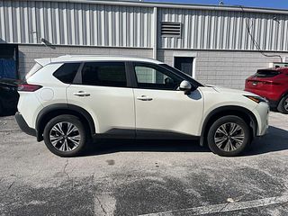 Thumbnail - 2023 Nissan Rogue
