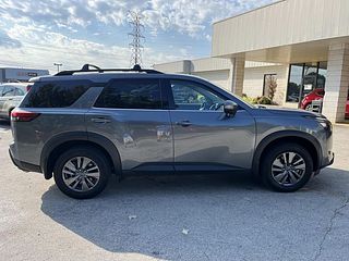 Thumbnail - 2025 Nissan Pathfinder