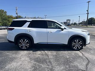 Thumbnail - 2025 Nissan Pathfinder